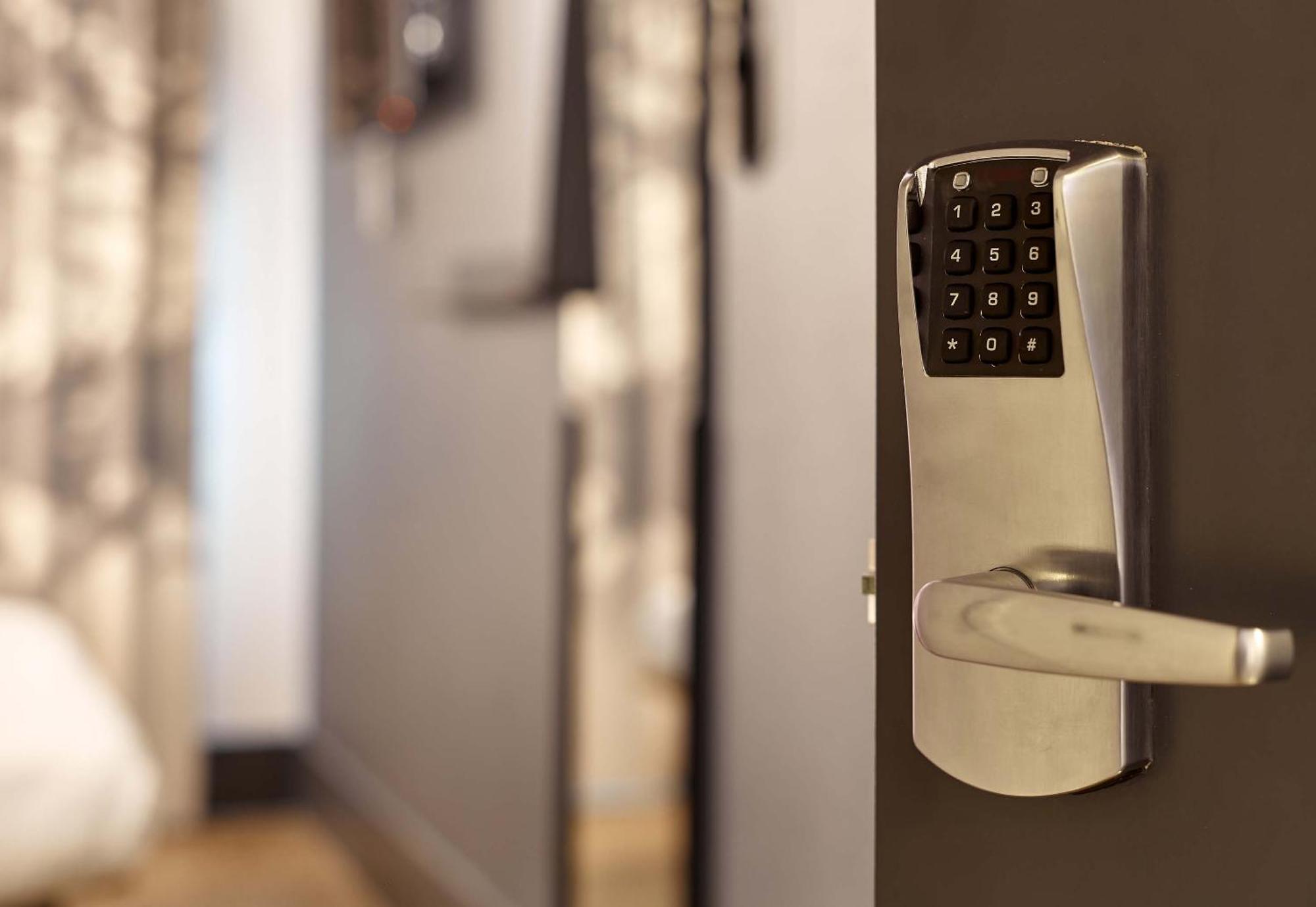 B&B Hotel Grenoble Centre Verlaine Экстерьер фото
